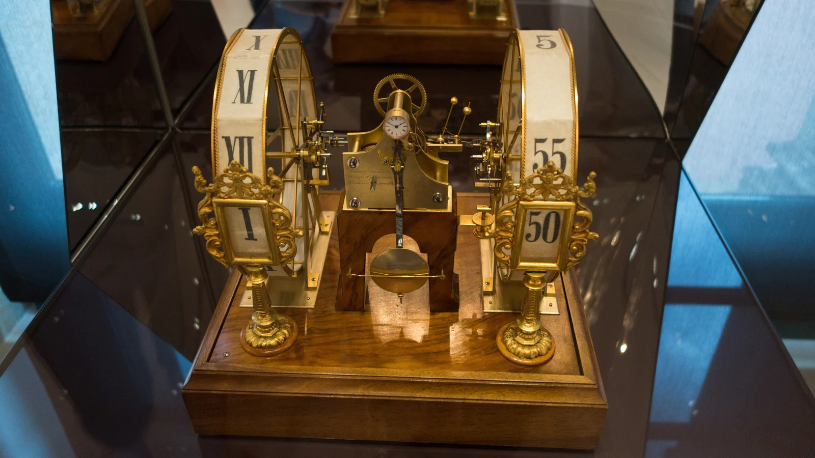 Detail van het mechaniek van een antieke klok